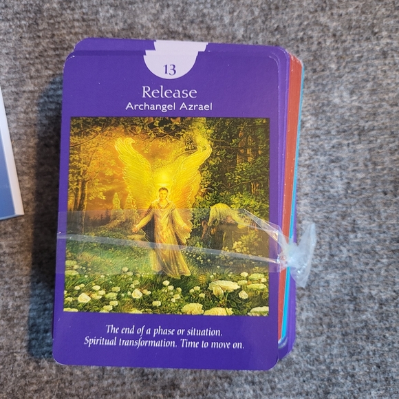 Original Tarot Angels Oracle Deck and Book Box Set - Doreen Virtue - new - Picture 3 of 5